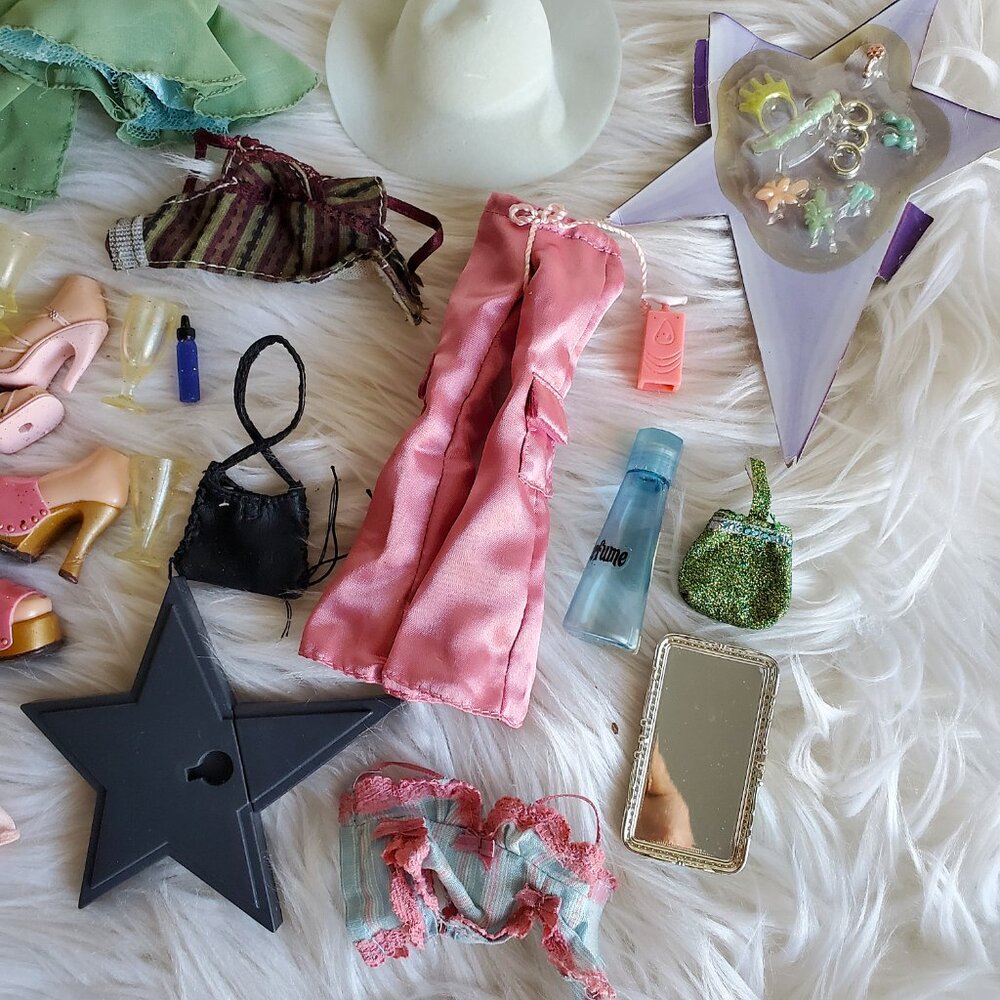 Bratz Vintage Clothes, Shoes & Accessories - Picture 4 of 9